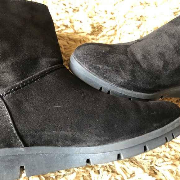 Basic Editions Ankle Boots - Picture 7 of 8